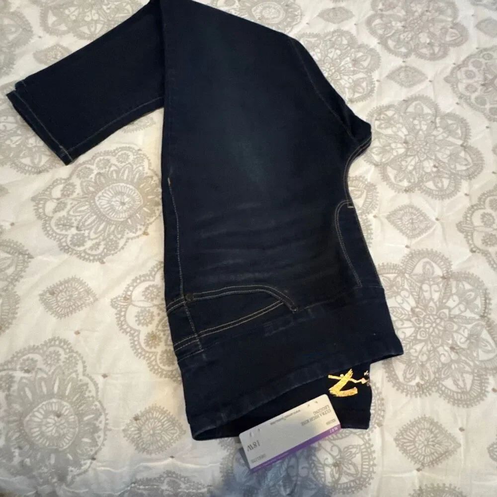 Seven7 Plus Size 18W Jeans Tummy Toner Ultra High Rise Legging